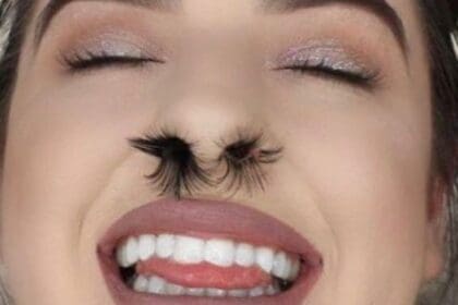 Nieuwe beautyhype: neushaarextensies zijn ineens een ding