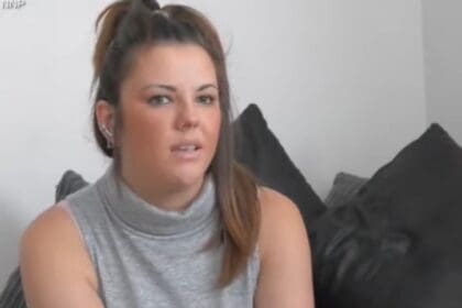 Vrouw eet dagelijks 20 schuursponsjes: ‘Anderen gaan uit eten, ik ga uit voor een spons’