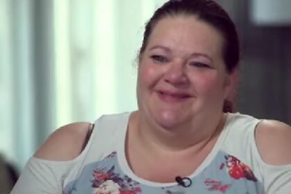 Moeder die tienerzoon bij politie heeft aangegeven wegens moord zegt geen spijt te hebben