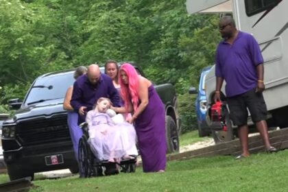 meisje 10 vervult laatste wens en trouwt met vriendje voordat ze sterft