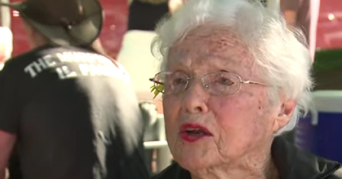 Overgrootmoeder breekt wereldrecord voor snelste 100 meter hardlopen