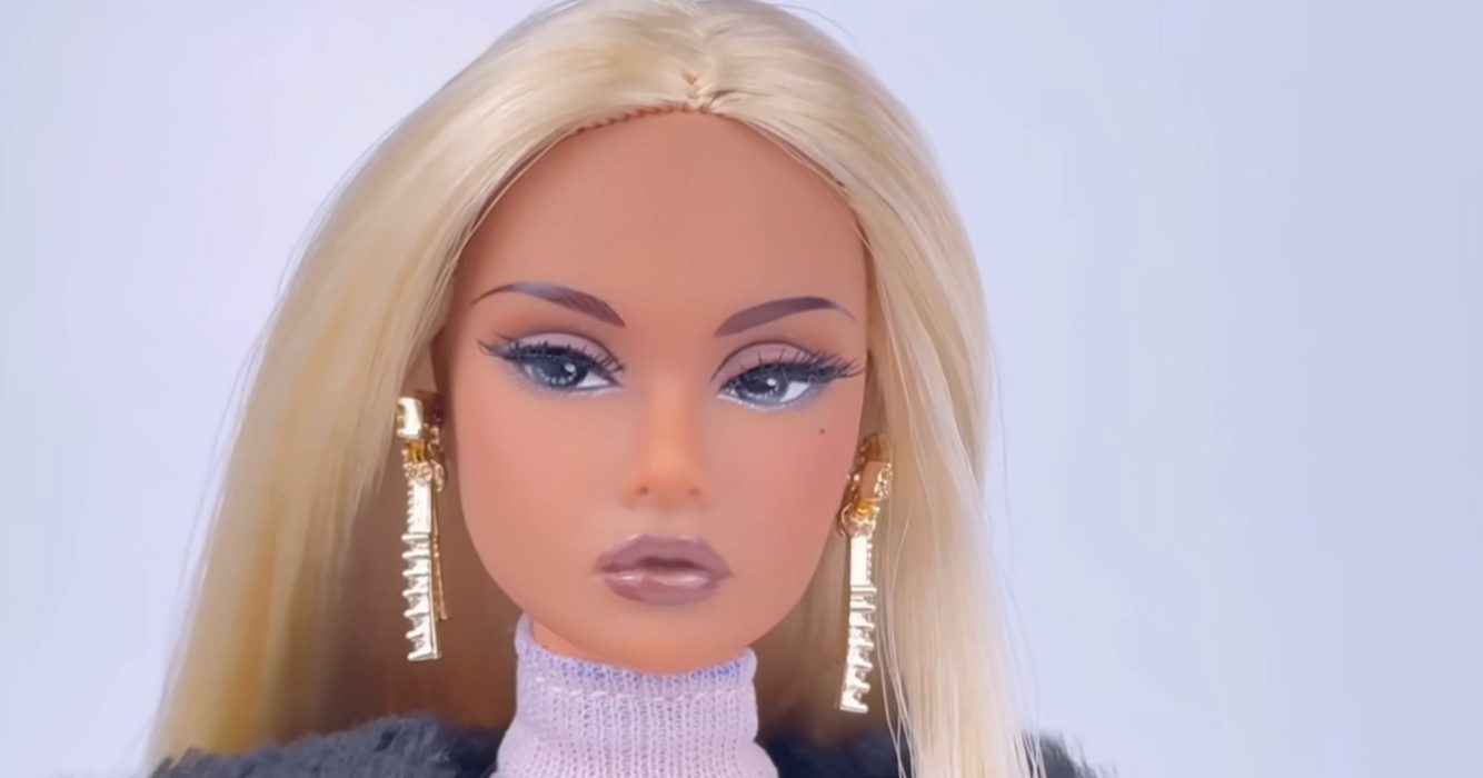 moeder huurt per ongeluk stripper in voor barbie verjaardagsfeestje