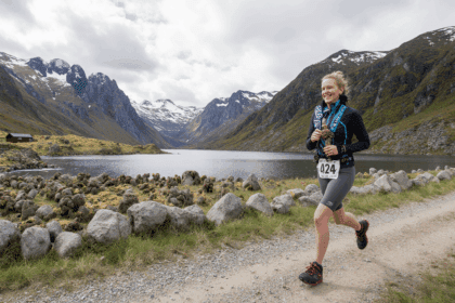 schotse ultraloopster gediskwalificeerd omdat ze deel race per auto aflegde