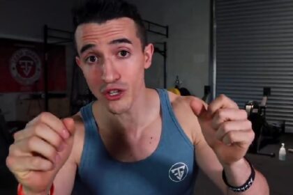 Jongeman met kanker en taaislijmziekte verandert in fitnessidool